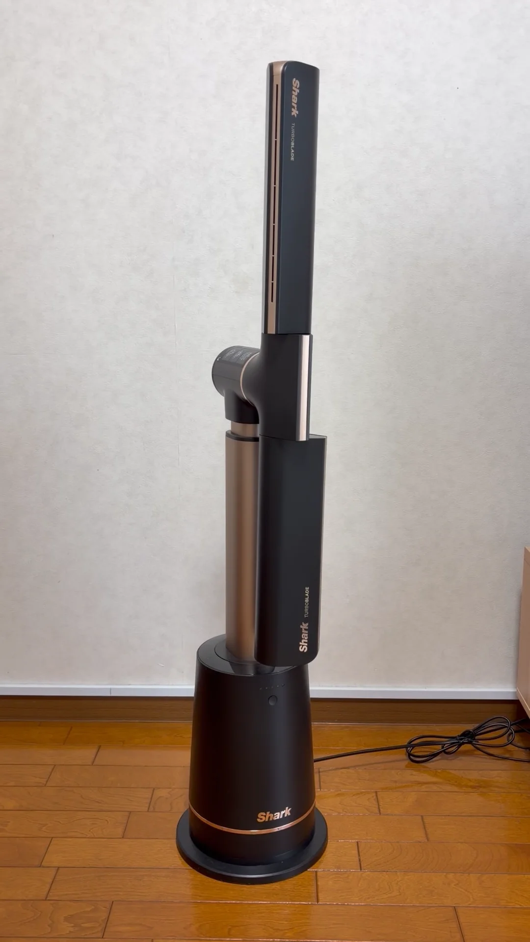 Shark TURBOBLADE ハイパワータワーファン TF200SJ (sku: tf200sjbk