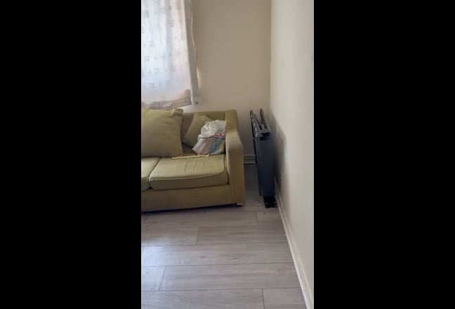  Spacious double Bedroom Available in Barking Main Photo