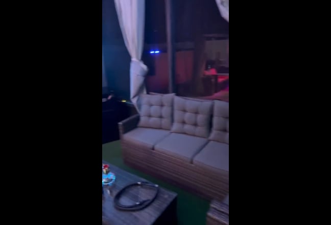 Fully furnished private room/Weekly  cleaning  Main Photo