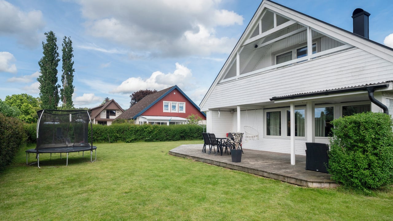 5 rum Villa på Knorrings Gata 7 Centrala Vårgårda Vårgårda kommun - video
