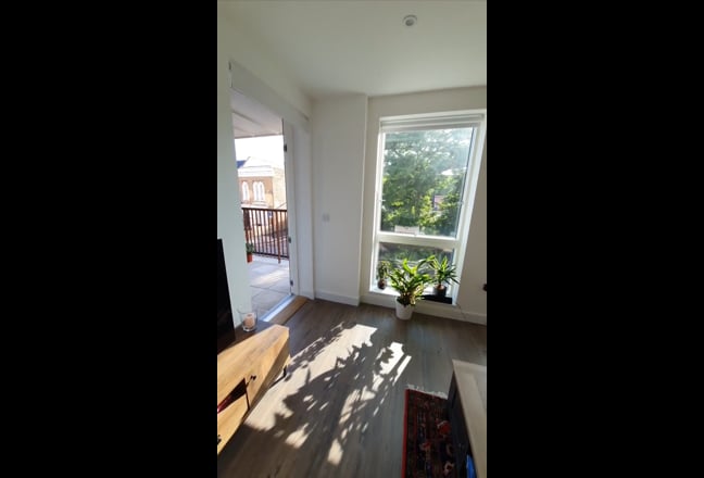 Beautiful En-Suite Room Available *New Flat* Main Photo