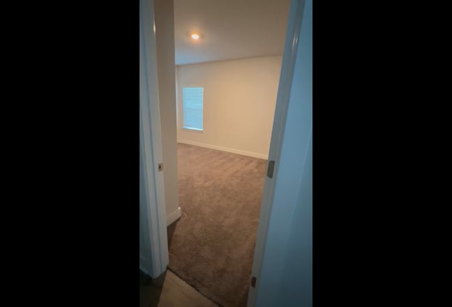 Private Floor w/ Office & Living Room Main Photo