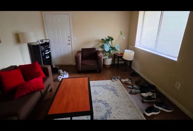 Affordable room Main Photo