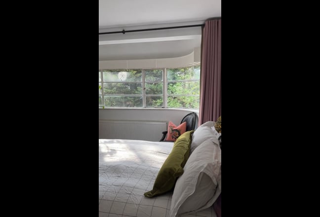 Double Room in Woodford — bills incl, peaceful     Main Photo