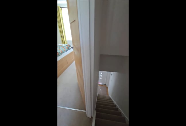 Double room in Perivale Main Photo