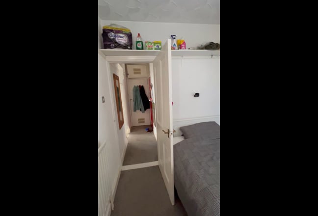 Available 1 Sept - Room in Cosy Flat Main Photo
