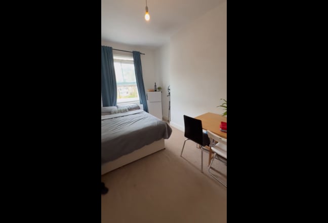 Camden Town Double • Private Fridge & Style Main Photo