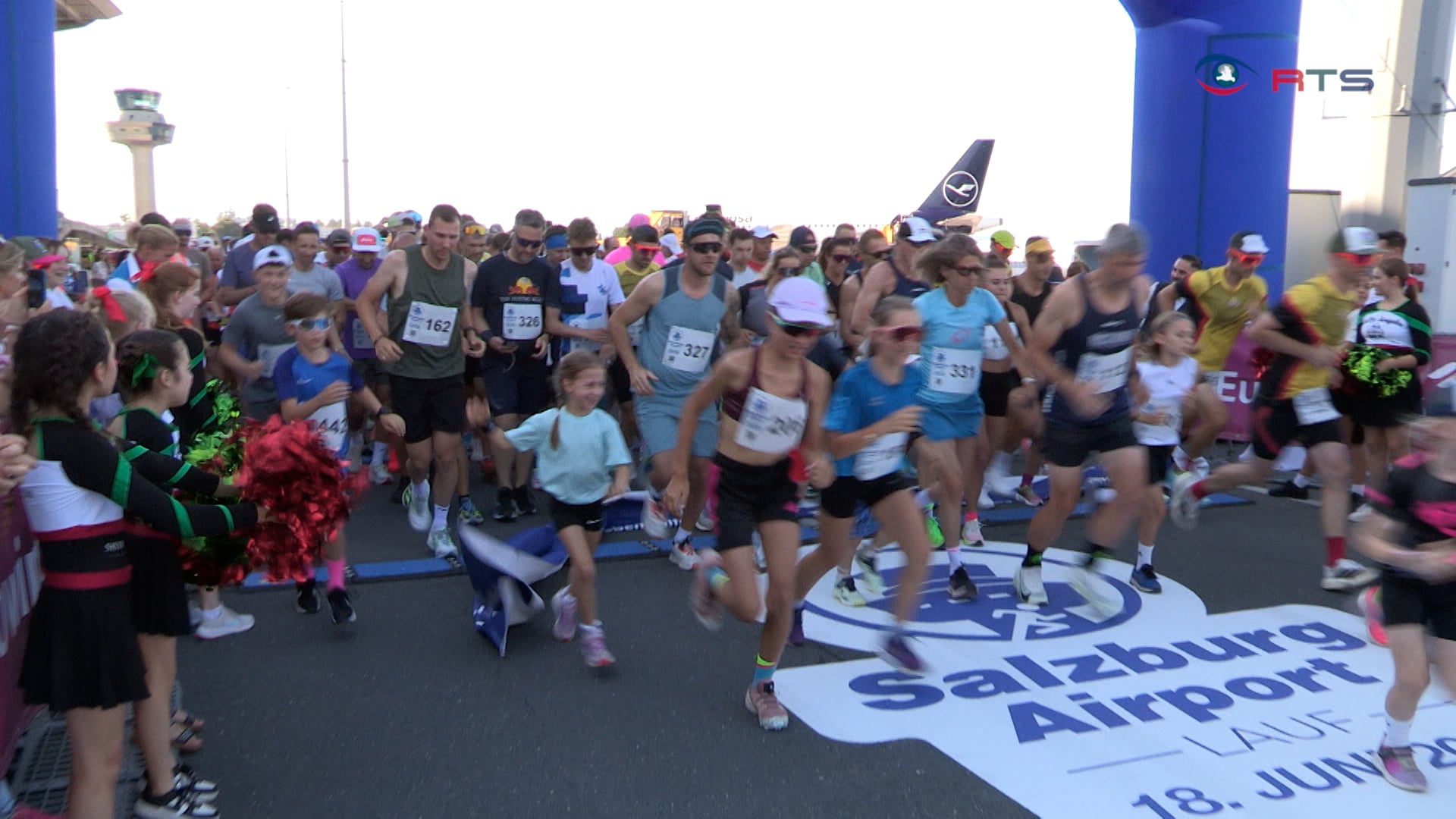 airportlauf-start-und-landebahn-wird-zur-laufstrecke
