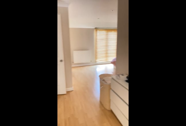 Penthouse Master Suite; Private Balcony & En-suite Main Photo