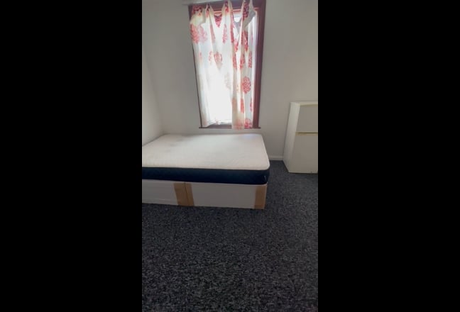 Quality double room to rent in Barking  Main Photo