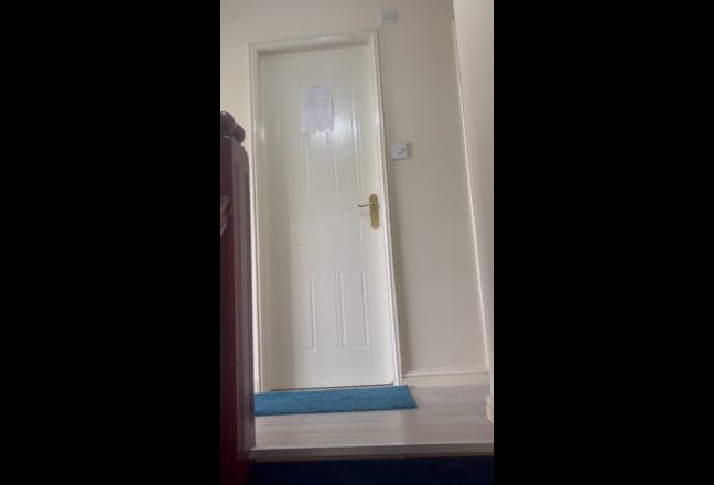 Furnished double en suite room  Main Photo