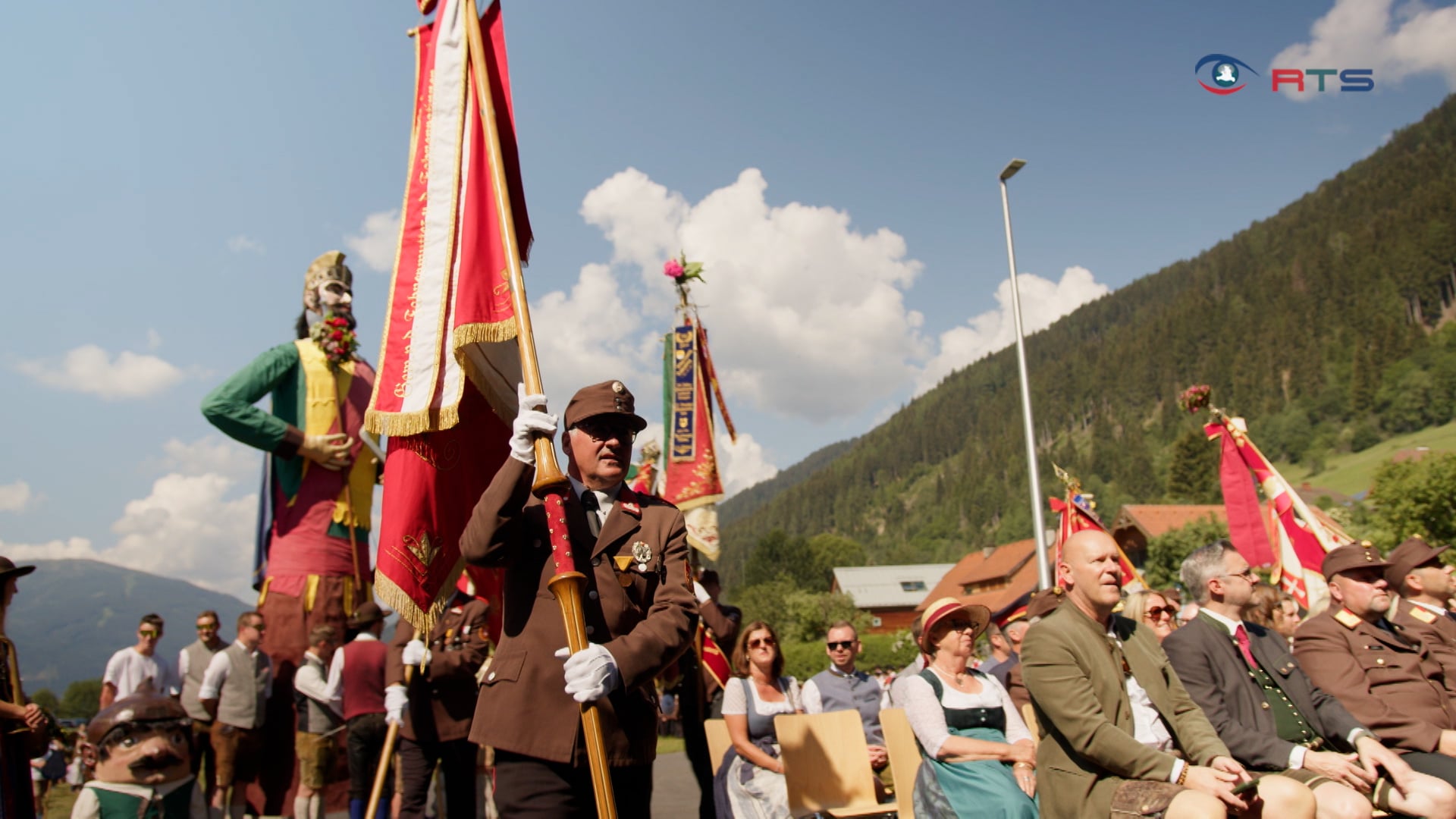 gut-geruestet-feuerwehrhaus-unternberg-feierlich-eroeffnet
