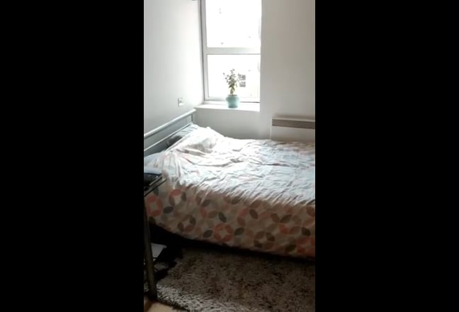 1 double room with massive closet area Main Photo