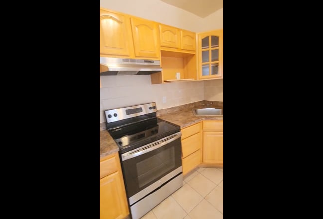 2 rooms available for August 1 Main Photo