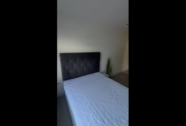 Modern En-suite NW10 (2 mins walk to station) Main Photo