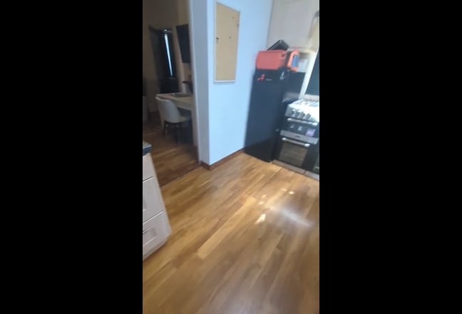 Four rooms to rent in large house by city centre  Main Photo