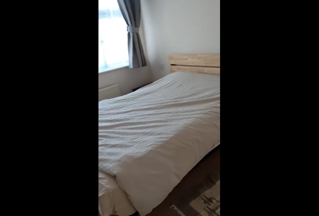 Double room in Harrow Close to tube station  Main Photo