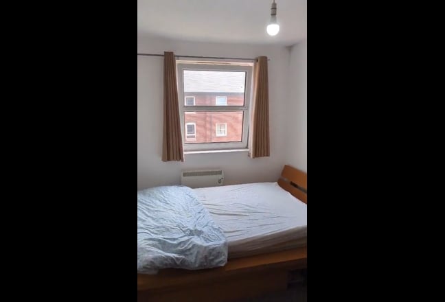 Double bedroom available for rent in M130hx Main Photo