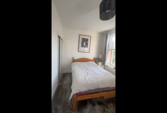 Fully furnished double room - Northfields (Zone 3) Main Photo