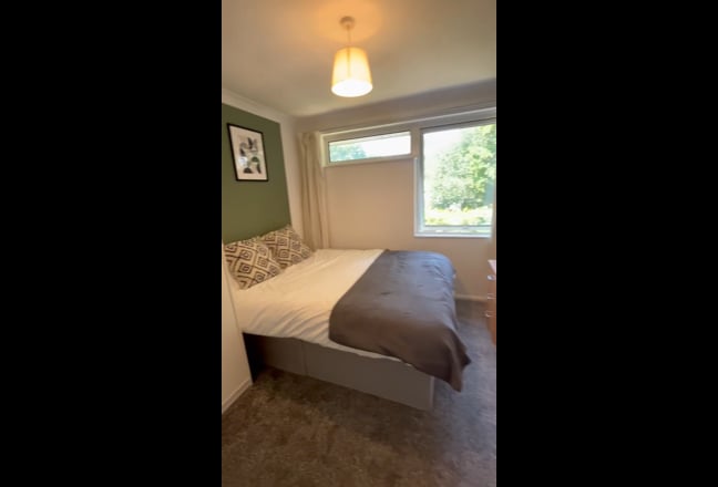 Double Room Near Hospital - Parking  Main Photo