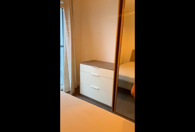 Double room with ensuite near O2 Main Photo