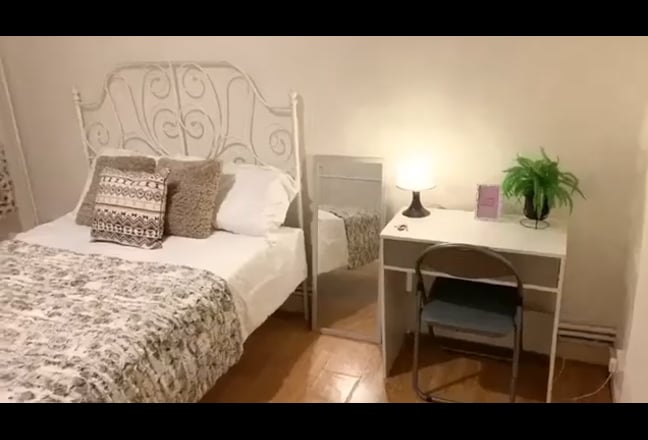 Cosy double room in Kilburn Main Photo