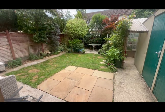 Good sized Double bedroom available Main Photo