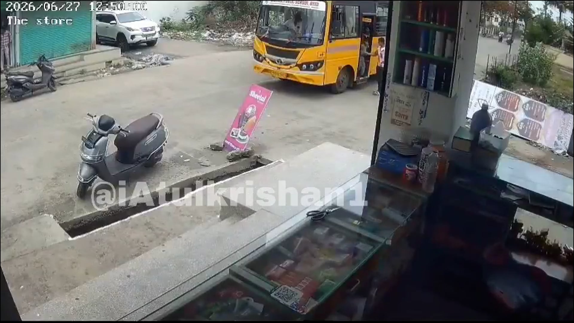 ▶️.....बीड़ (महाराष्ट्र) का यह हादसा हर माता-पिता के लिए एक सीख है।