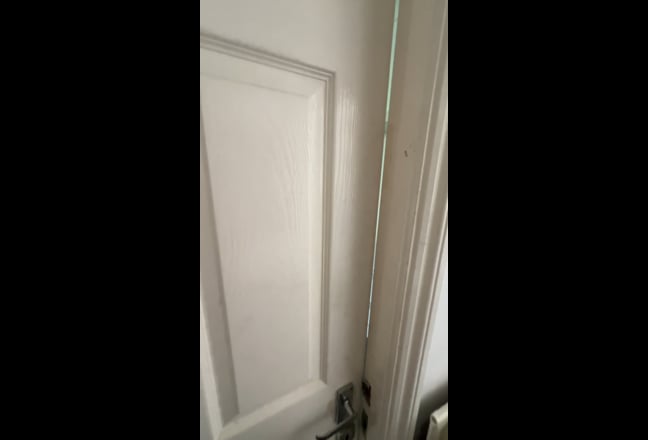 2 room for rent  Main Photo