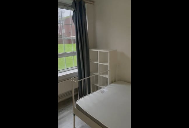 Video 1: Living room (daylight)