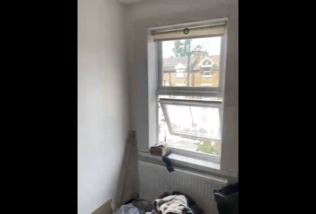 2 bedrooms available in North Acton from mid July Main Photo