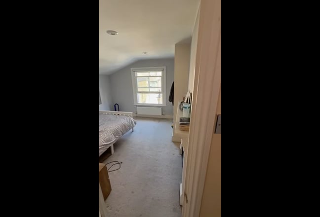 Single Room Available in Gorgeous Clapham Flat Main Photo