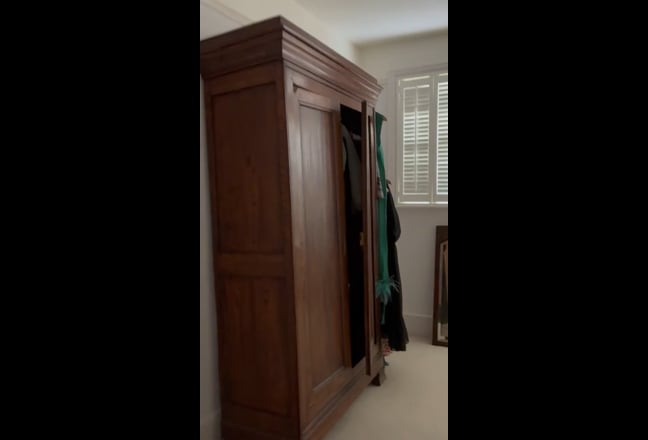 Large Double room Main Photo