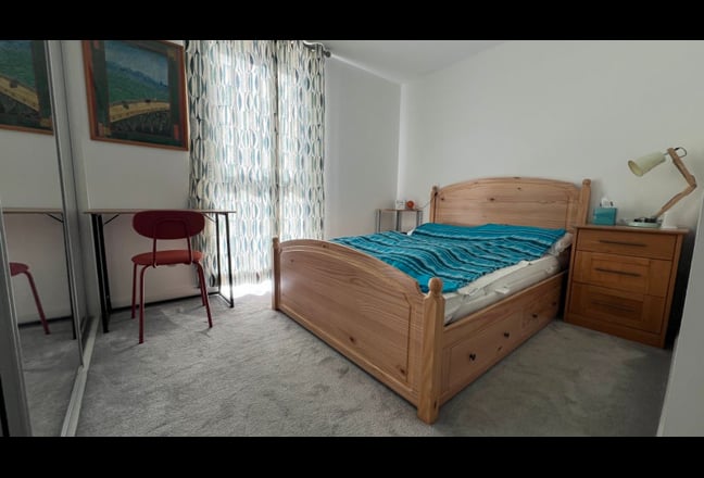 Furnished en suite suitable for professionals Main Photo