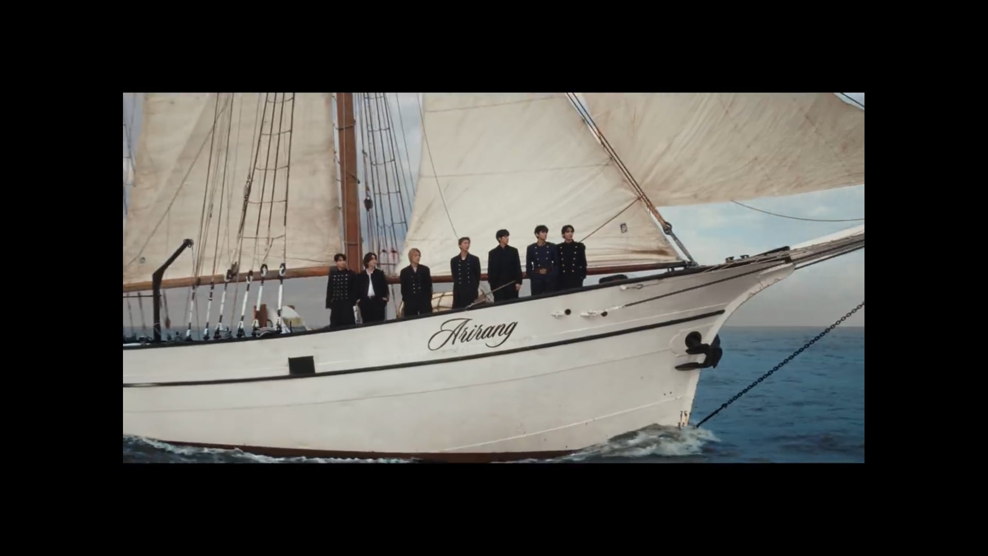 dir: TUNA MUIÑO dop: NIKITA KUZMENKO TwentyFourSeven/UnderWonder BTS - SWIM