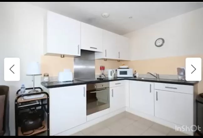 Large, Furnished Studio Flat in Hendon Main Photo
