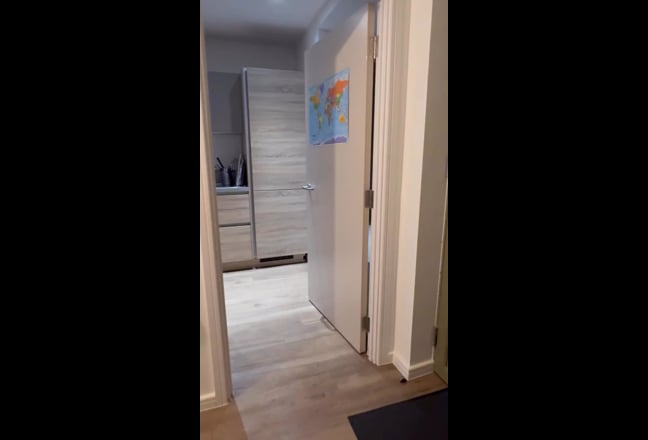 1 Double Room Available In a Clean Home  Main Photo