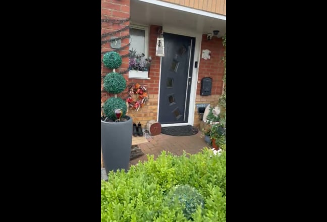 En-suite double room paisley/Glasgow airport  Main Photo