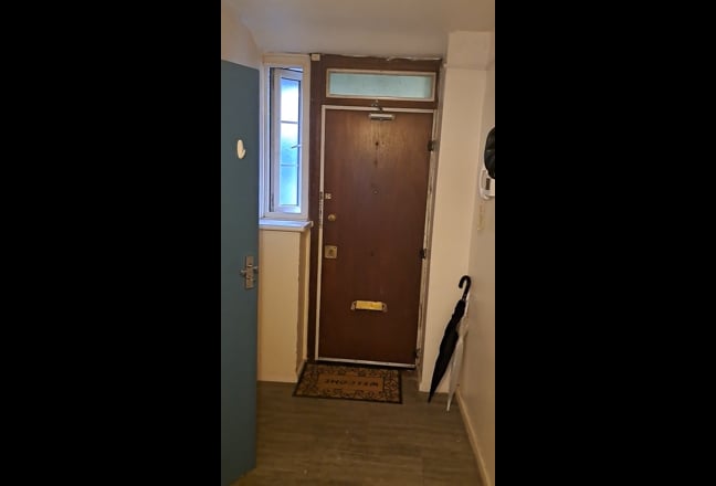 Newly Refurbished Flat, 2 Double Rooms Available Main Photo