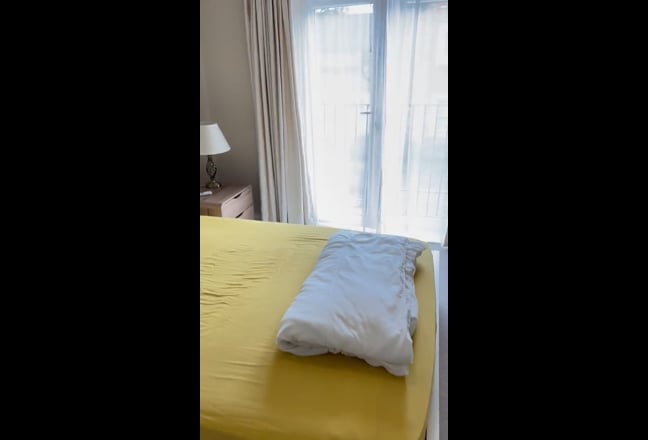 Spacious room (ensuite)  + office (RG1) :) Main Photo