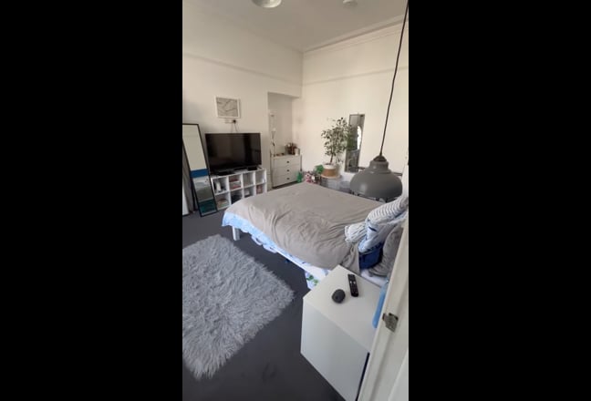 2 Awesome Large Ensuite Rooms- Mutley Main Photo