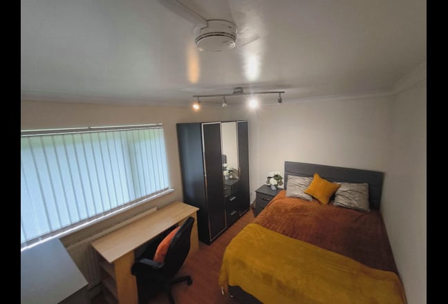 A double room available - wonderful area Wollaton! Main Photo