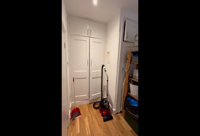 Ensuite double bedroom in spacious 3 bedroom flat Main Photo