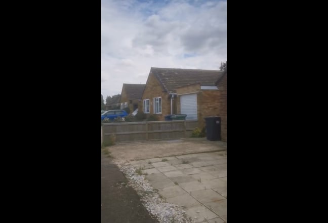 Self contained annex with en suite and garden Main Photo