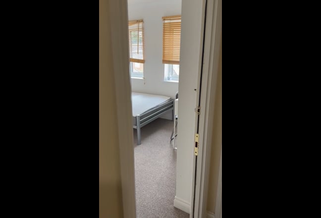 Newly Decorated Room in Houseshare in Chelmsford  Main Photo