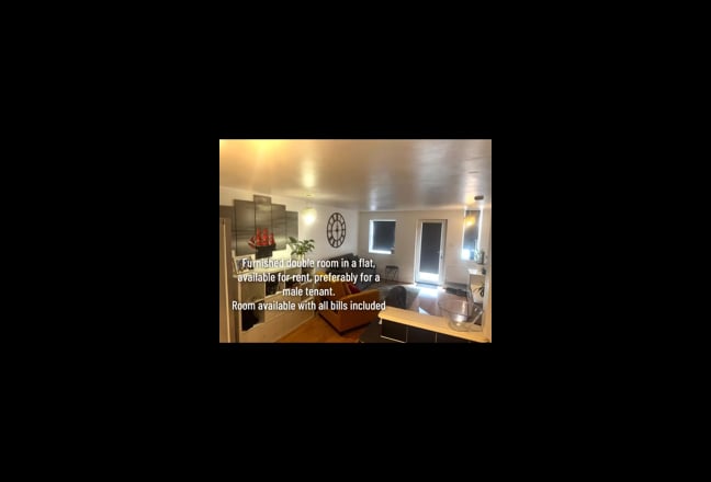 Furnished Room close to public transport Main Photo