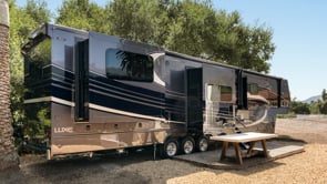 A photo of this 2027 Luxe ELITE 46RKB