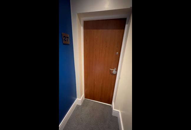 Video 1: Spacious and comfortable shared living area