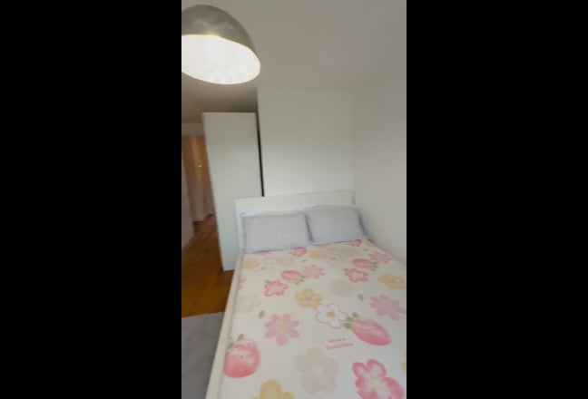1 bedroom flat Furnished  Main Photo