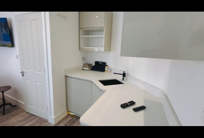 2 Luxury En-suites Double Rooms available  !  Main Photo